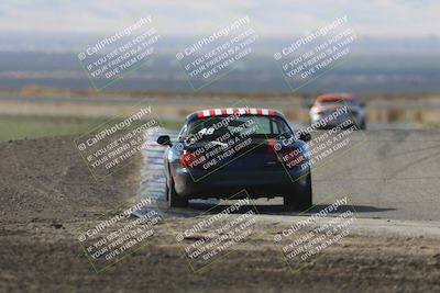 media/Oct-26-2025-CalClub SCCA (Sun) [[8ce1e69566]]/Group 5/Grapevine/